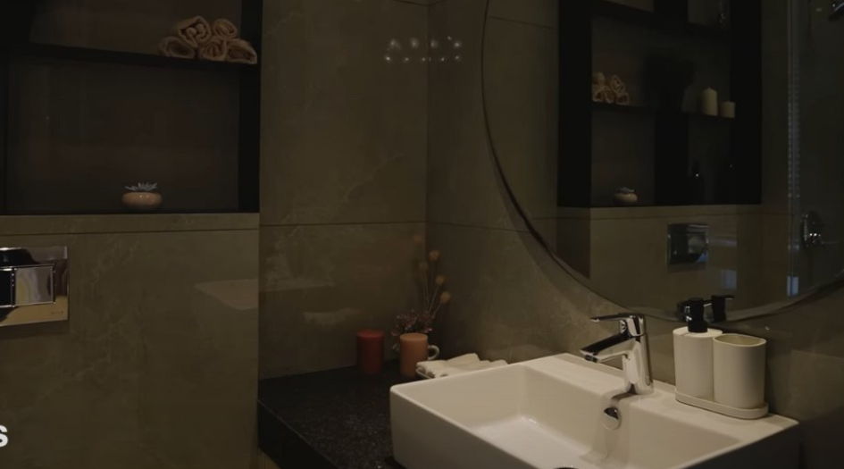 Purva-Clermont-Show-Flat-Bathroom