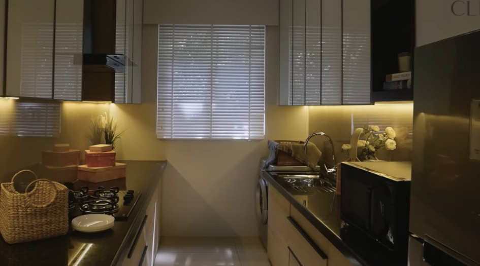 Purva-Clermont-Show-Flat-Kitchen
